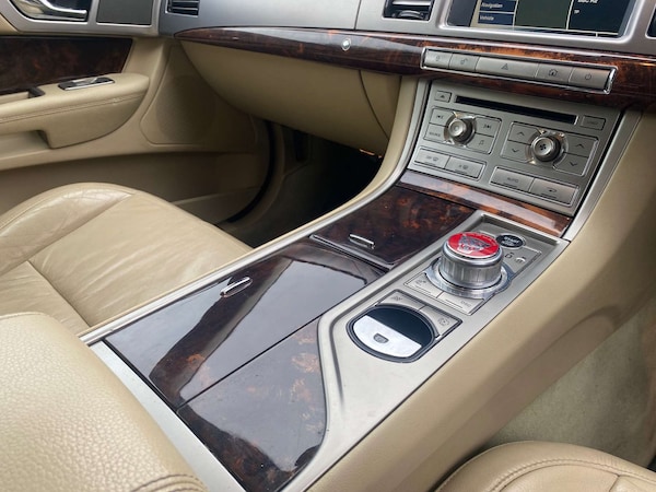 Used Jaguar XF 2011 for sale - 76304395: Photo 15