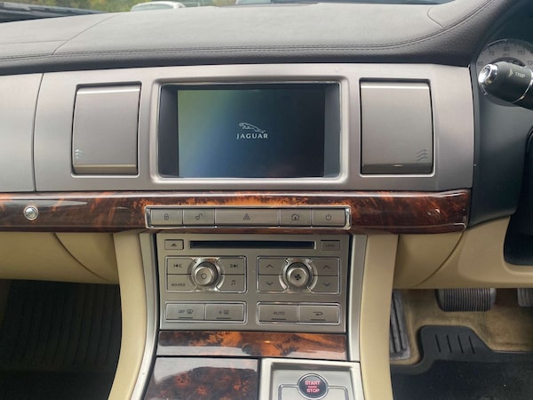 Used Jaguar XF 2011 for sale - 76304395: Photo 18