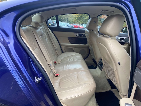Used Jaguar XF 2011 for sale - 76304395: Photo 29