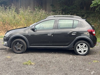 Used Dacia Sandero 2015 for sale - 79142620: Photo