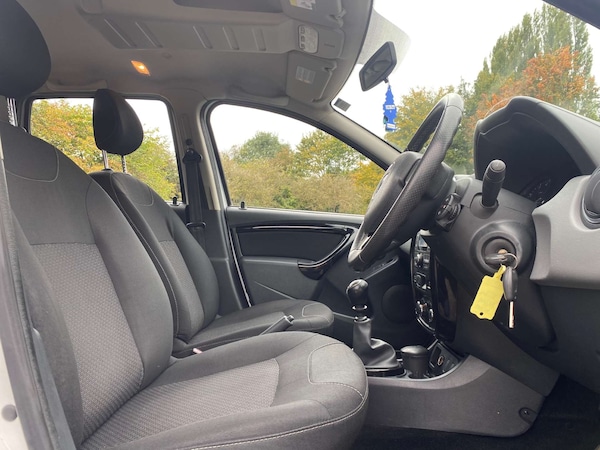 Used Dacia Duster 2014 for sale - 76232950: Photo 10