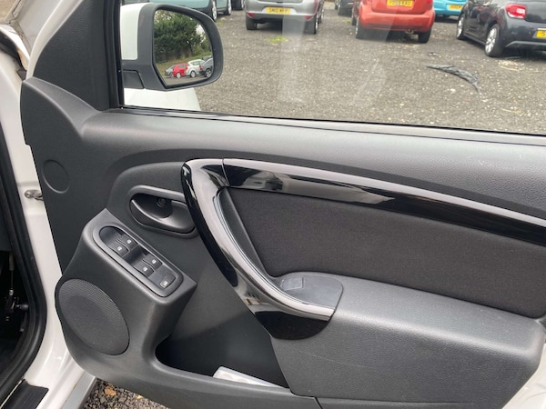 Used Dacia Duster 2014 for sale - 76232950: Photo 20