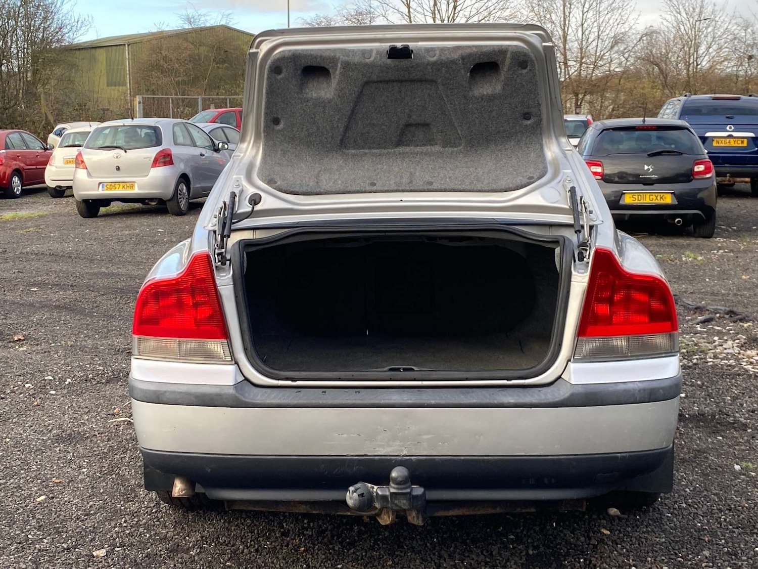 Used Volvo S60 2004 for sale - 77070832: Photo 9