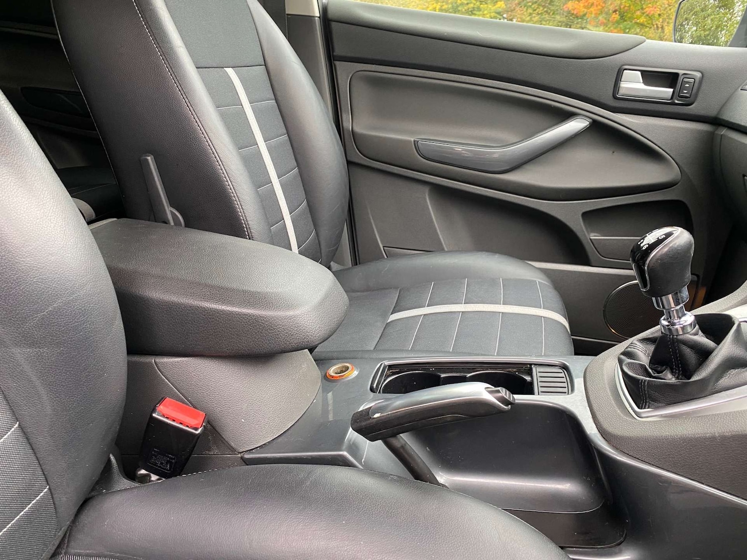 Used Ford Kuga 2012 for sale - 76280320: Photo 13