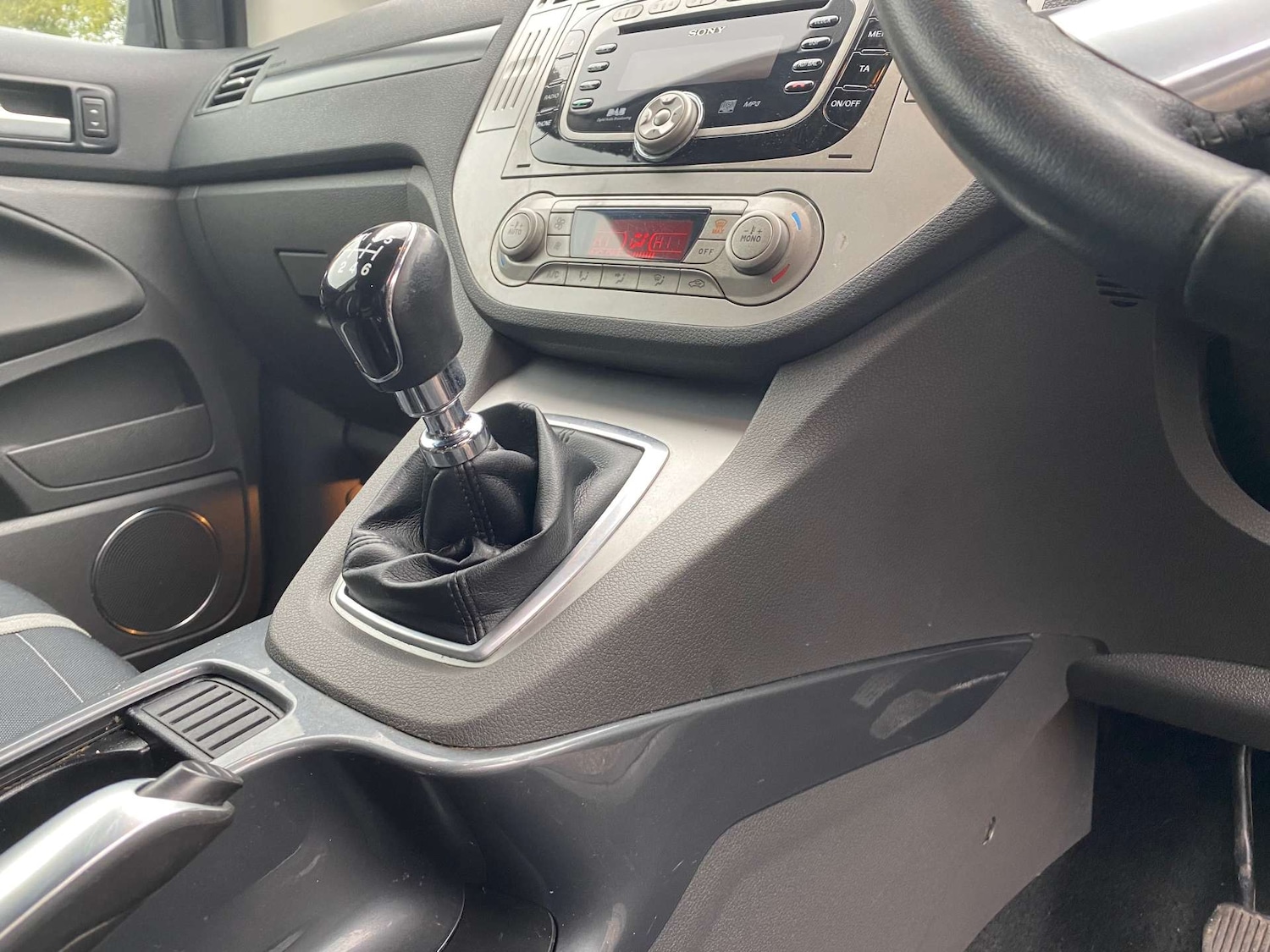 Used Ford Kuga 2012 for sale - 76280320: Photo 14