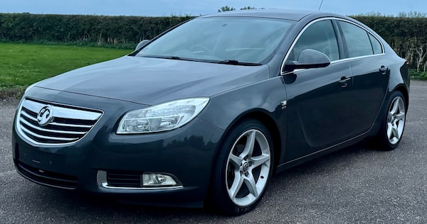 Used Vauxhall Insignia 2011 for sale - 76268775: Photo 1