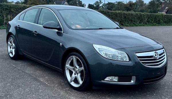 Used Vauxhall Insignia 2011 for sale - 76268775: Photo 2