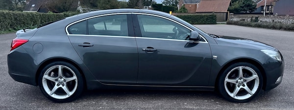 Used Vauxhall Insignia 2011 for sale - 76268775: Photo 3