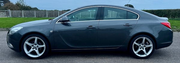 Used Vauxhall Insignia 2011 for sale - 76268775: Photo 4