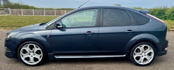 Used Ford Focus 2010 for sale - 74446453: Photo 3