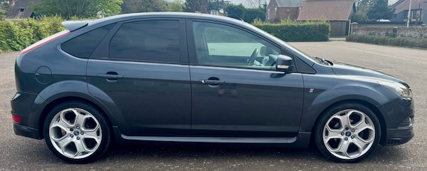 Used Ford Focus 2010 for sale - 74446453: Photo 4