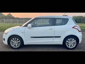 Used Suzuki Swift 2010 for sale - 75032199: Photo