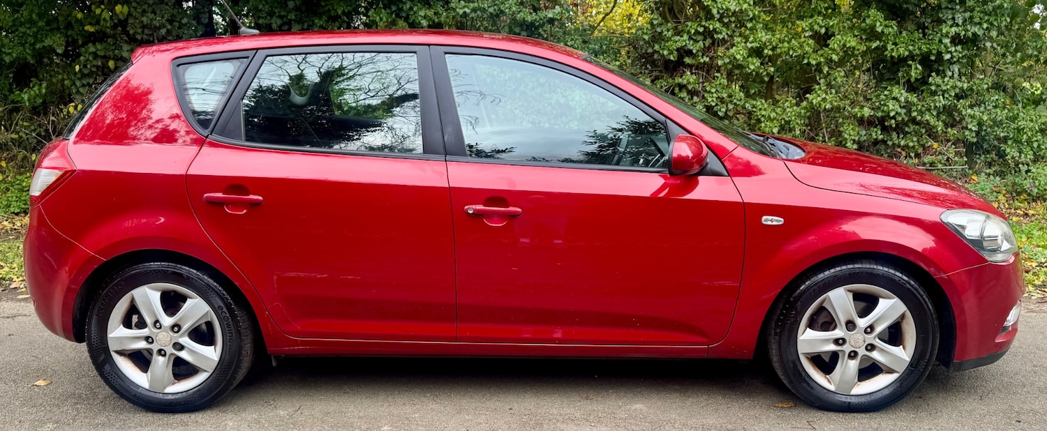 Used Kia Ceed 2011 for sale - 76455651: Photo 3