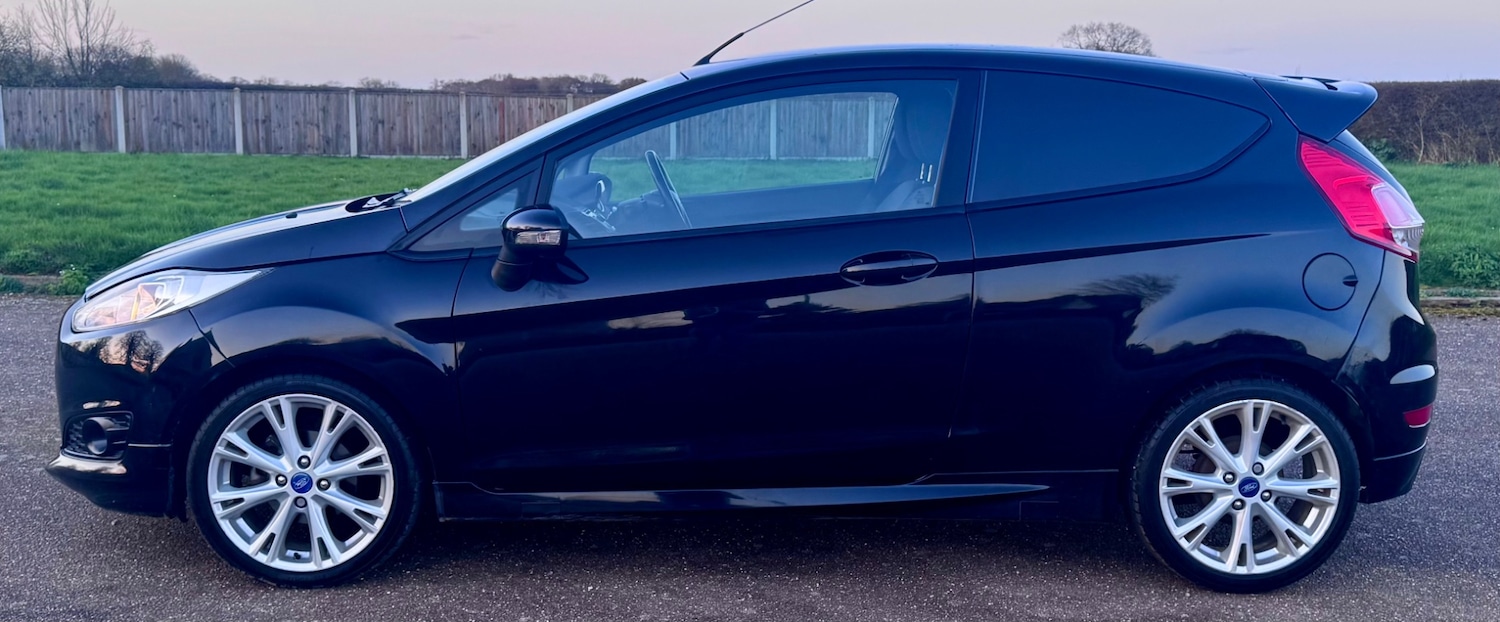 Used Ford Fiesta 2014 for sale - 77836705: Photo 2