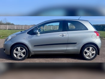 Used Toyota Yaris 2010 for sale - 78143764: Photo