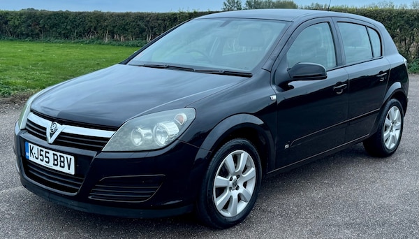 Used Vauxhall Astra 2005 for sale - 76241858: Photo 1