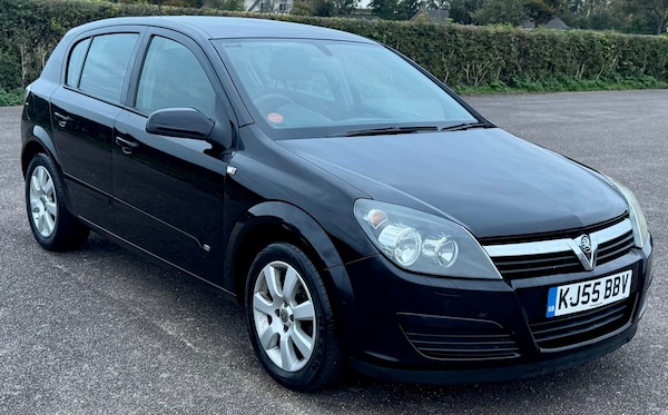 Used Vauxhall Astra 2005 for sale - 76241858: Photo 2