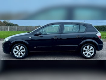 Used Vauxhall Astra 2005 for sale - 76241858: Photo