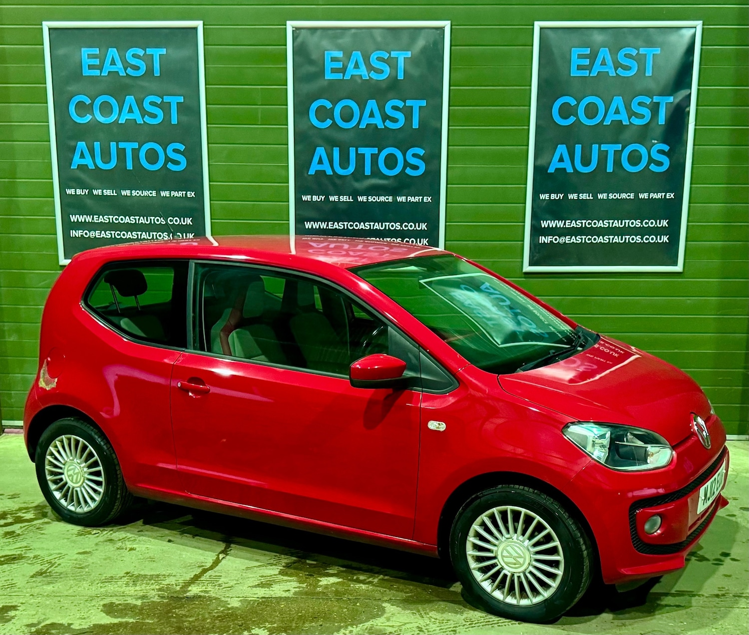 Used Volkswagen up! 2012 for sale - 77106674: Photo 2