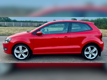 Used Volkswagen Polo 2010 for sale - 79347621: Photo