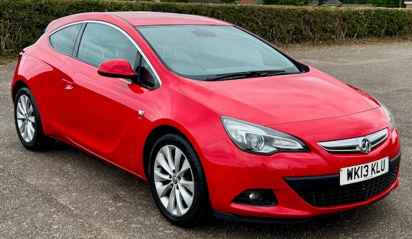Used Vauxhall Astra GTC 2013 for sale - 75587566: Photo 2