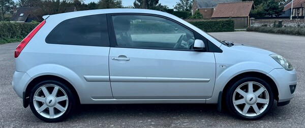 Used Ford Fiesta 2007 for sale - 76241793: Photo 4