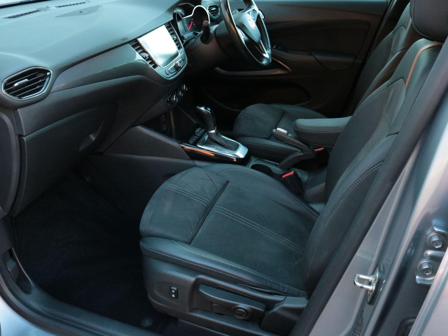 Used Vauxhall Crossland 2021 for sale - 76886566: Photo 13