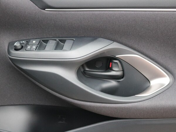 Used Mazda Mazda2 HYBRID 2025 for sale - 76269876: Photo 27
