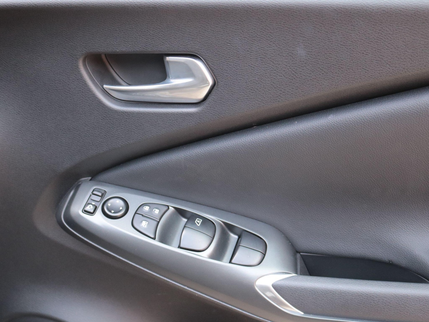 Used Nissan Juke for sale - 77825027: Photo 30