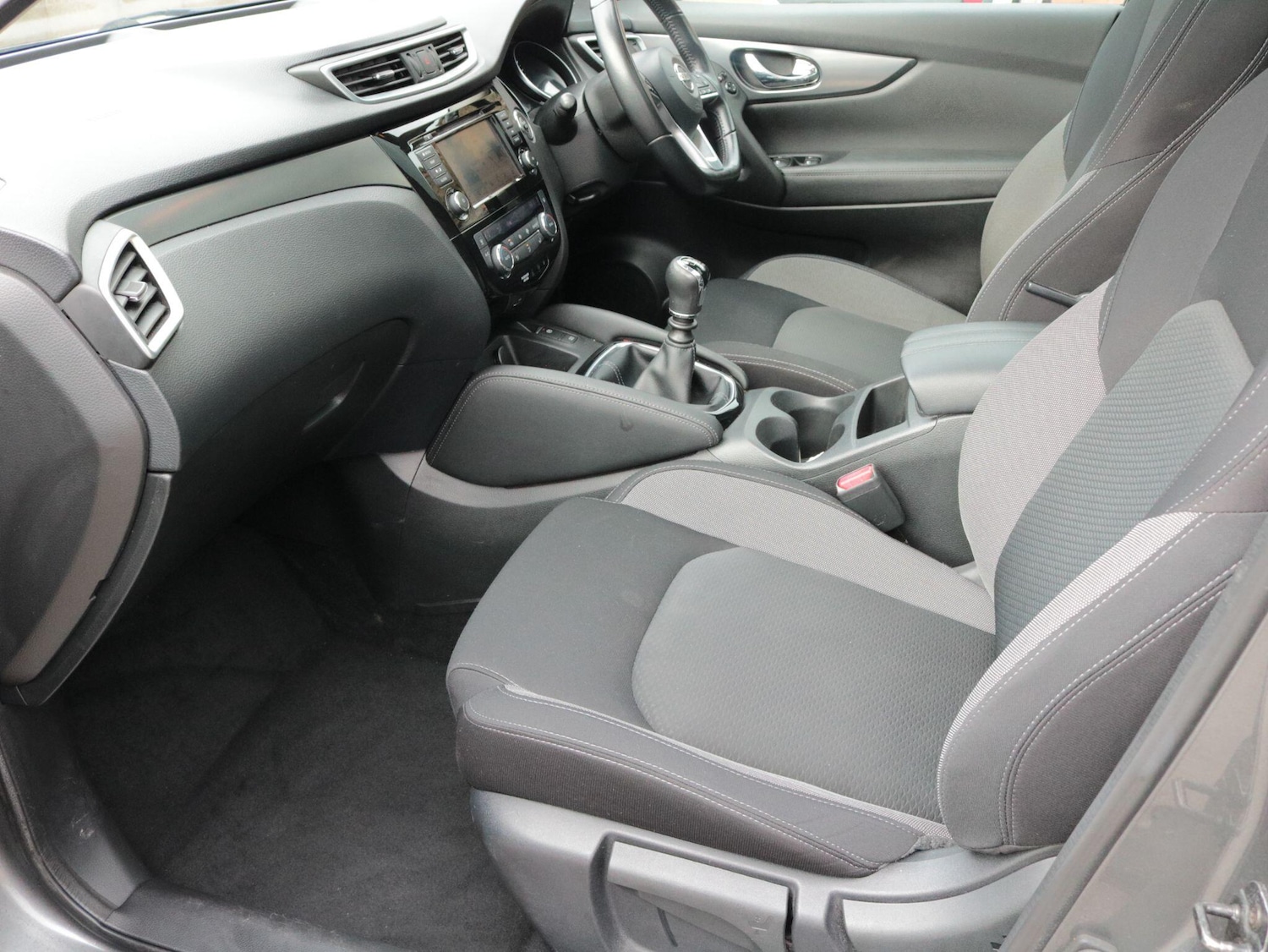 Used Nissan Qashqai for sale - 77823803: Photo 13