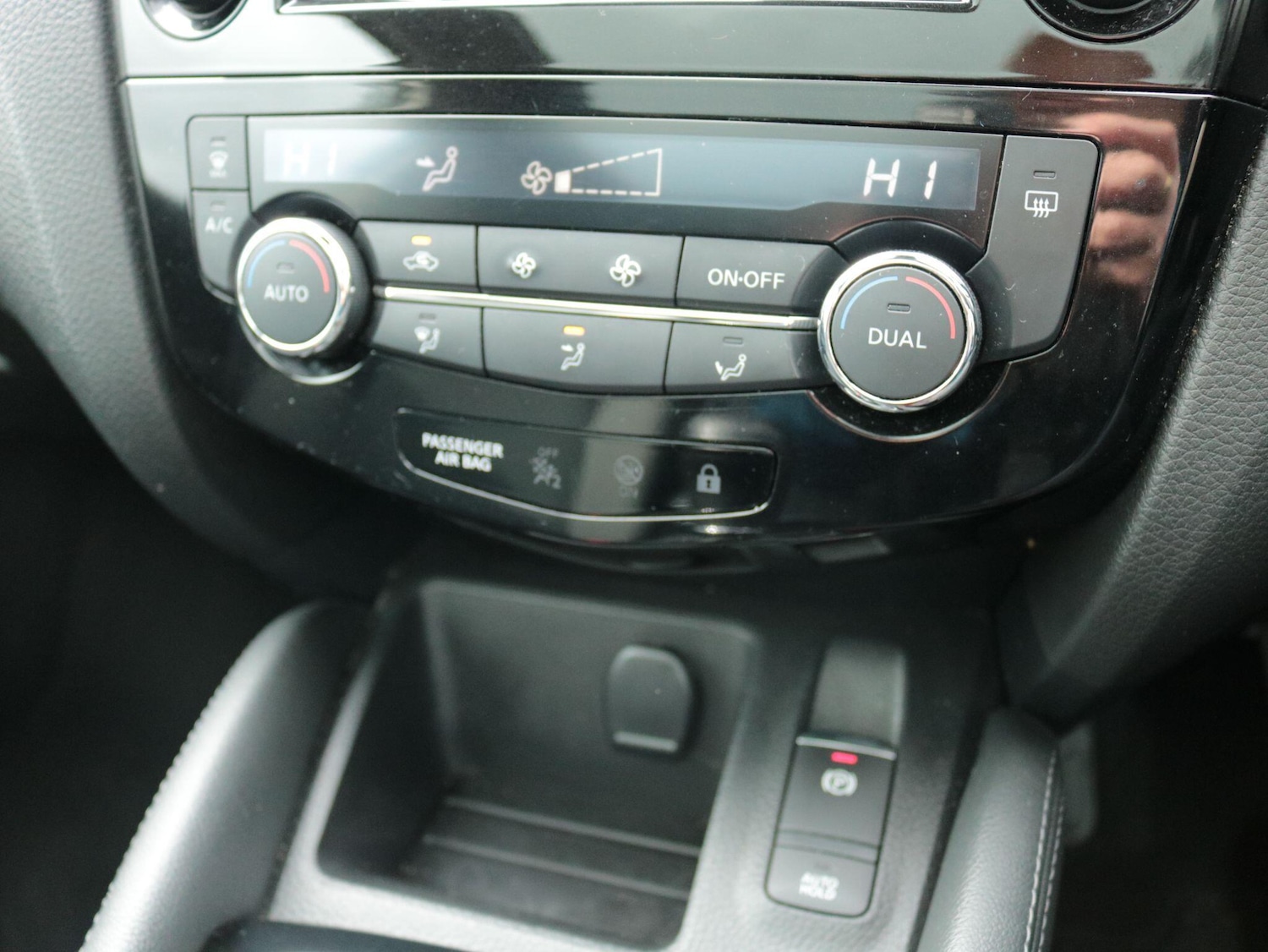 Used Nissan Qashqai for sale - 77823803: Photo 20