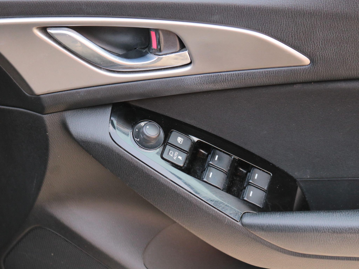 Used Mazda Mazda3 2017 for sale - 77768233: Photo 26