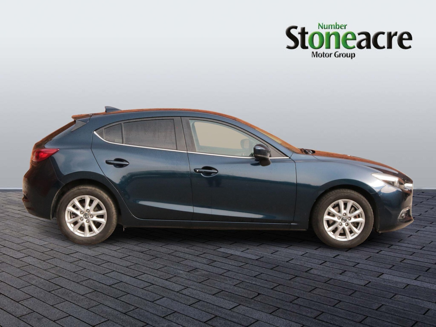 Used Mazda Mazda3 2017 for sale - 77768233: Photo 4