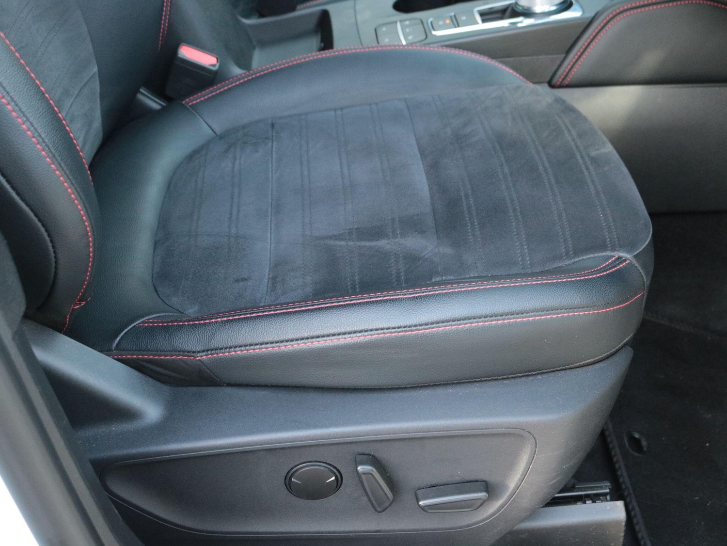 Used Ford Kuga for sale - 77598156: Photo 25