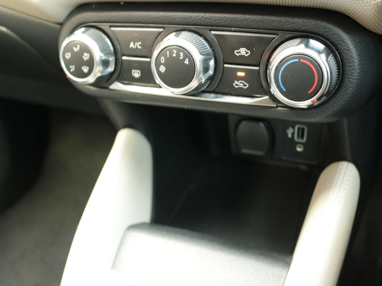 Used Nissan Micra 2018 for sale - 77242592: Photo 20