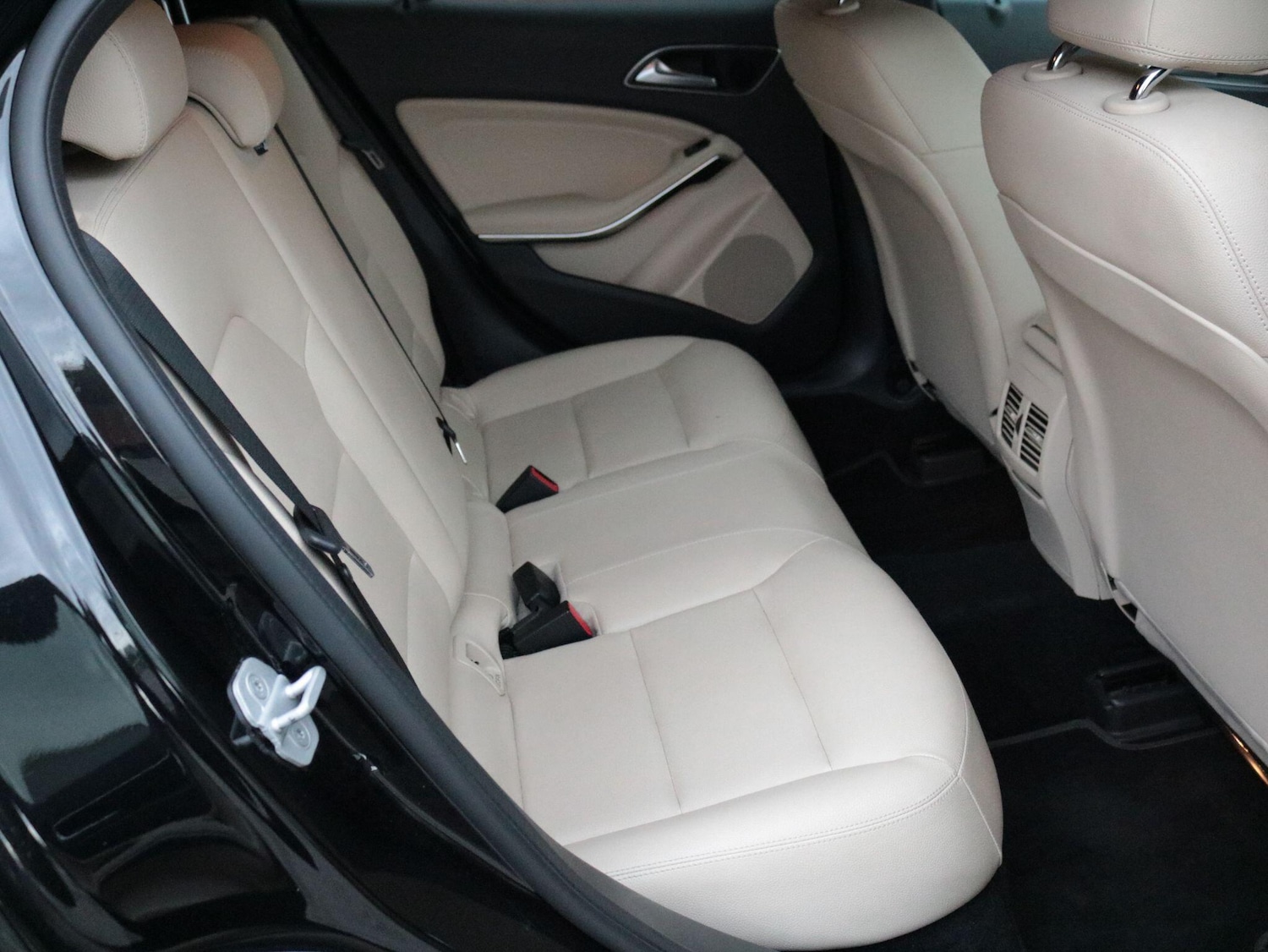 Used Mercedes-Benz GLA 2017 for sale - 76513399: Photo 25