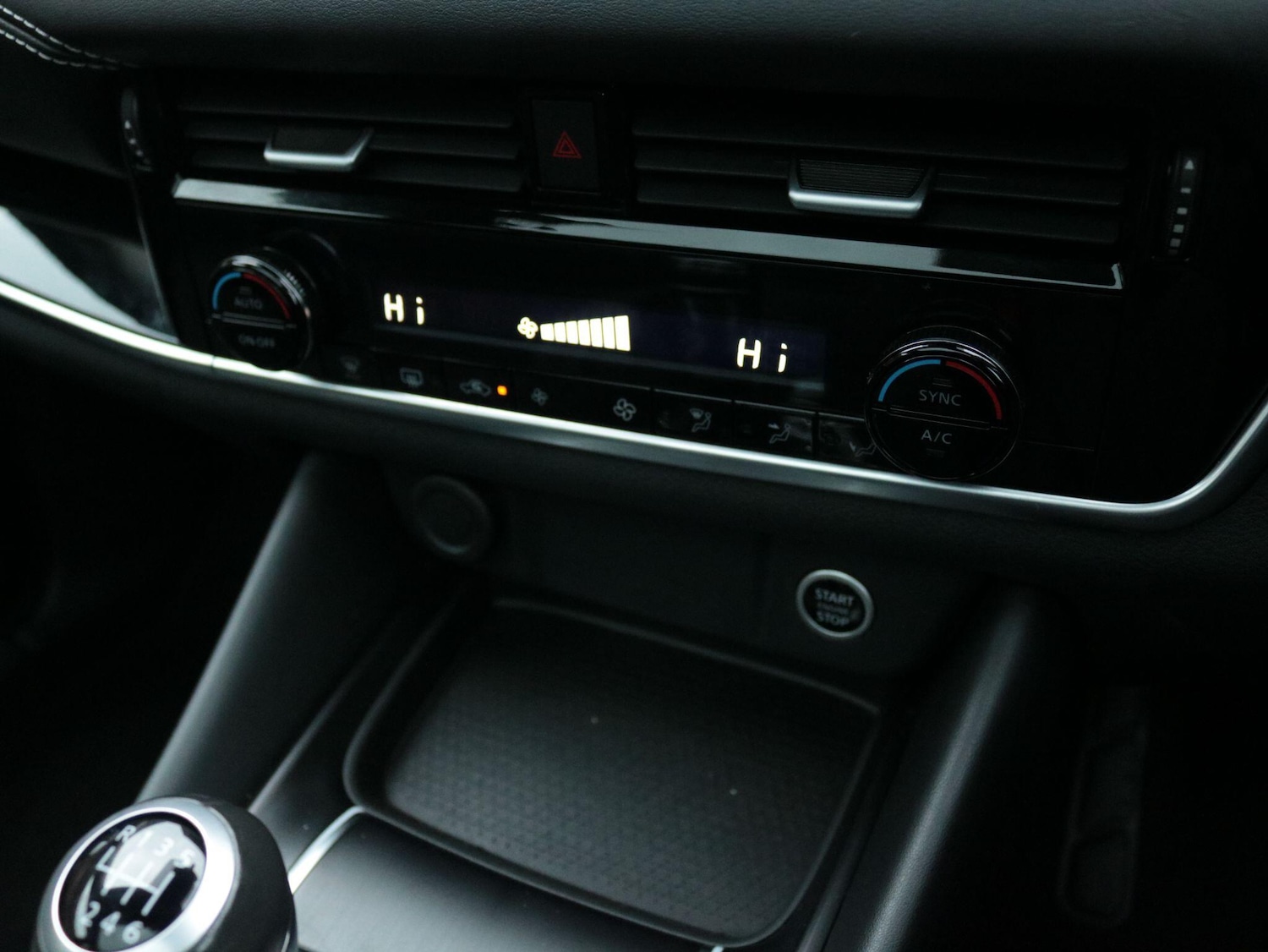 Used Nissan Qashqai 2024 for sale - 77598235: Photo 22