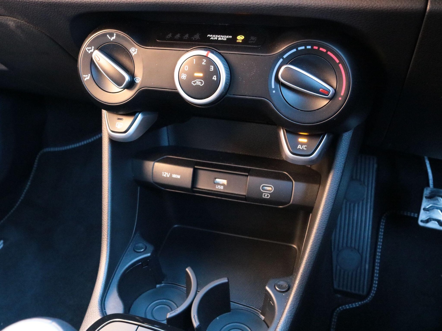 Used Kia Picanto 2024 for sale - 76964978: Photo 21