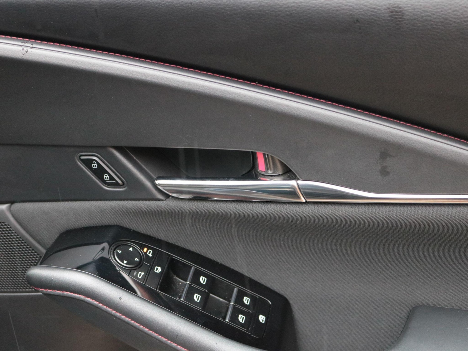 Used Mazda CX-30 2024 for sale - 76422680: Photo 30