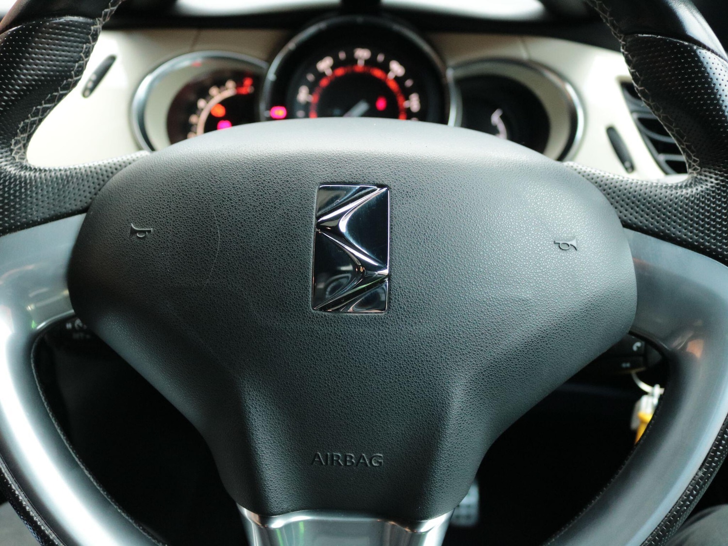 Used DS Automobiles DS 3 2018 for sale - 77021194: Photo 21