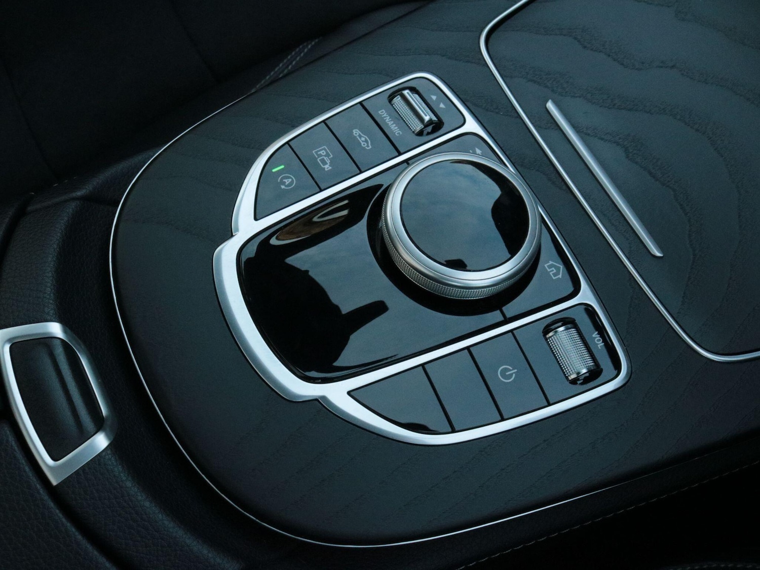 Used Mercedes-Benz E Class 2018 for sale - 77598135: Photo 24