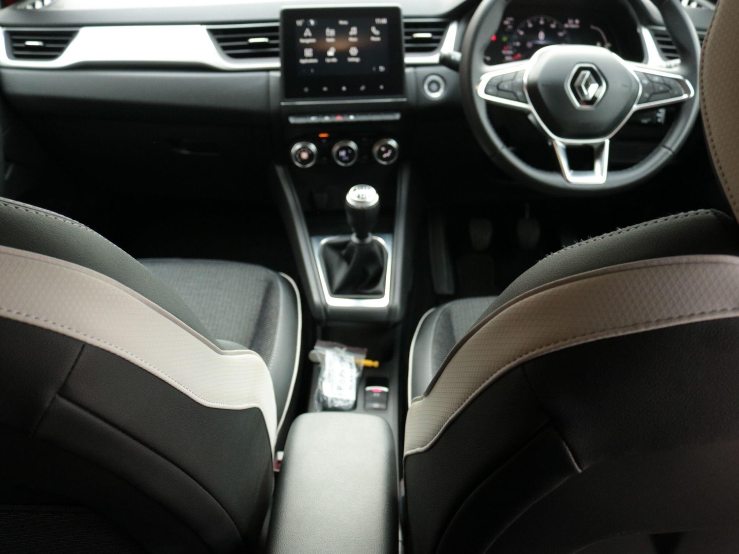 Used Renault Captur 2024 for sale - 77710526: Photo 12