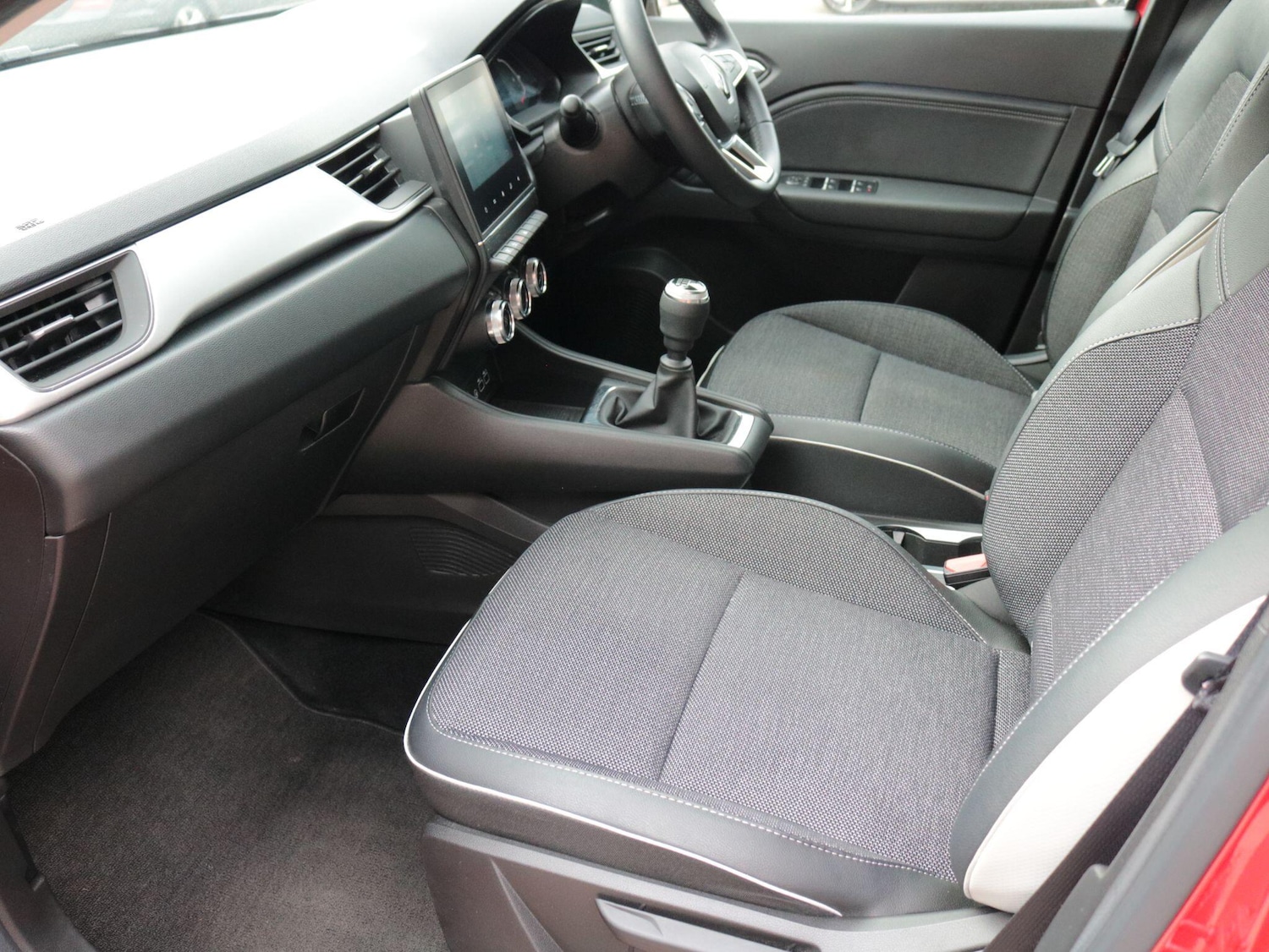 Used Renault Captur 2024 for sale - 77710526: Photo 13