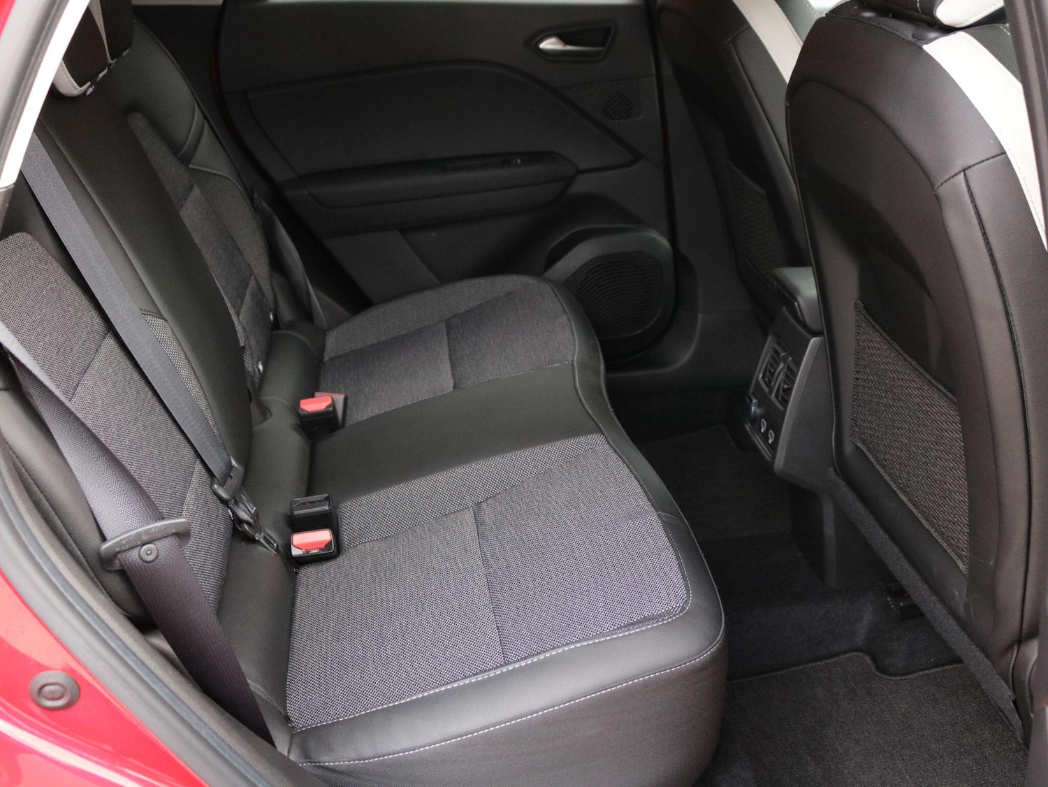 Used Renault Captur 2024 for sale - 77710526: Photo 21