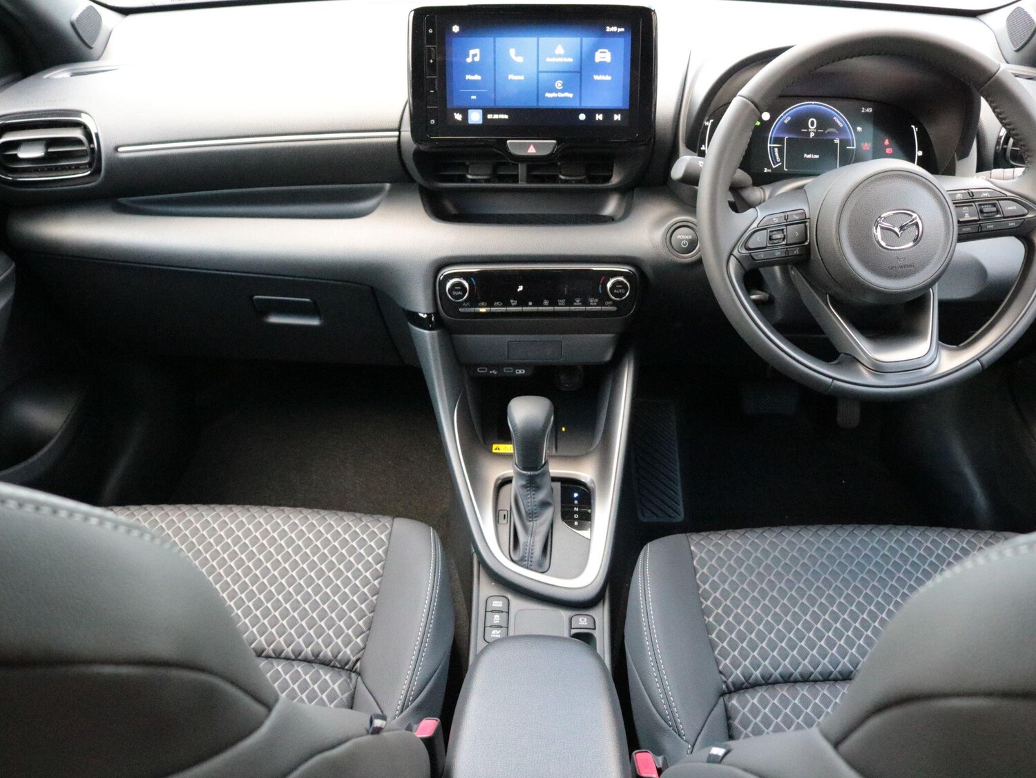 Used Mazda Mazda2 HYBRID 2025 for sale - 76608555: Photo 13