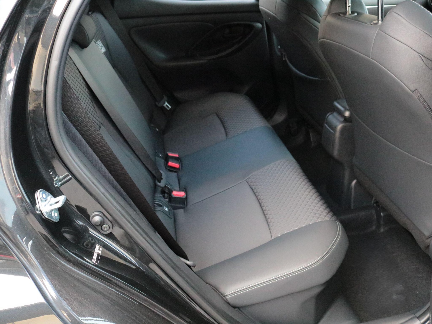 Used Mazda Mazda2 HYBRID 2025 for sale - 76608555: Photo 23