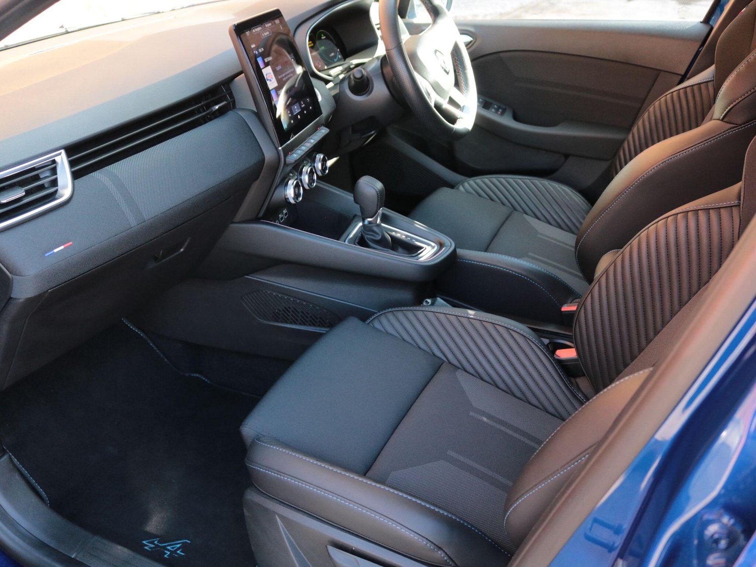 Used Renault Clio for sale - 78136419: Photo 17