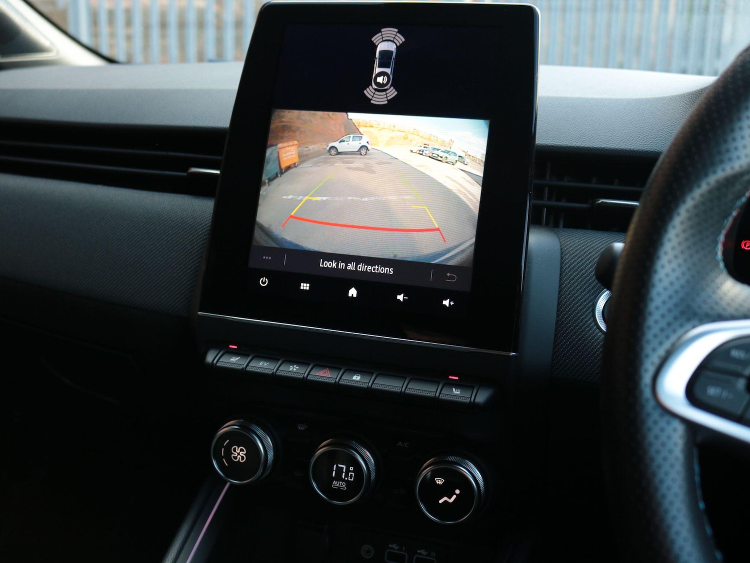 Used Renault Clio for sale - 78136419: Photo 26