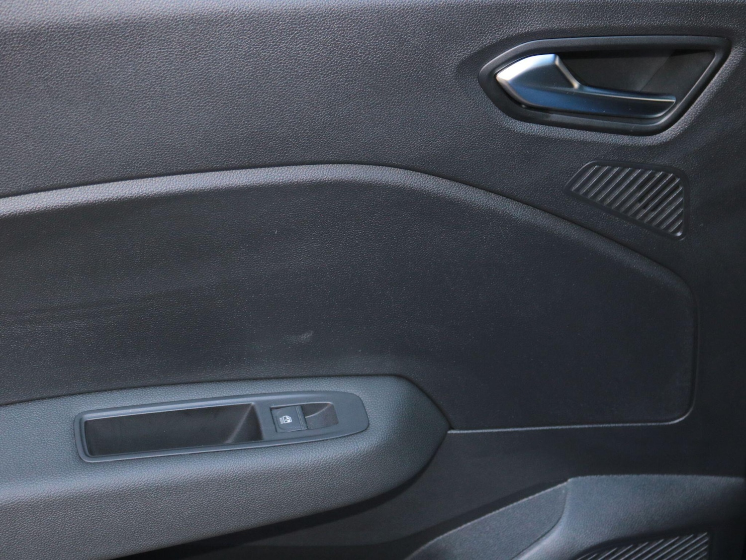 Used Renault Clio for sale - 78136419: Photo 32