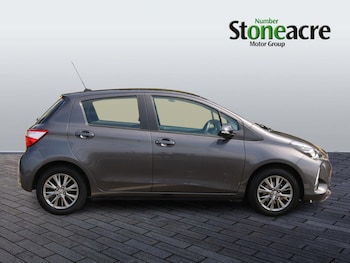 Used Toyota Yaris 2019 for sale - 79236881: Photo
